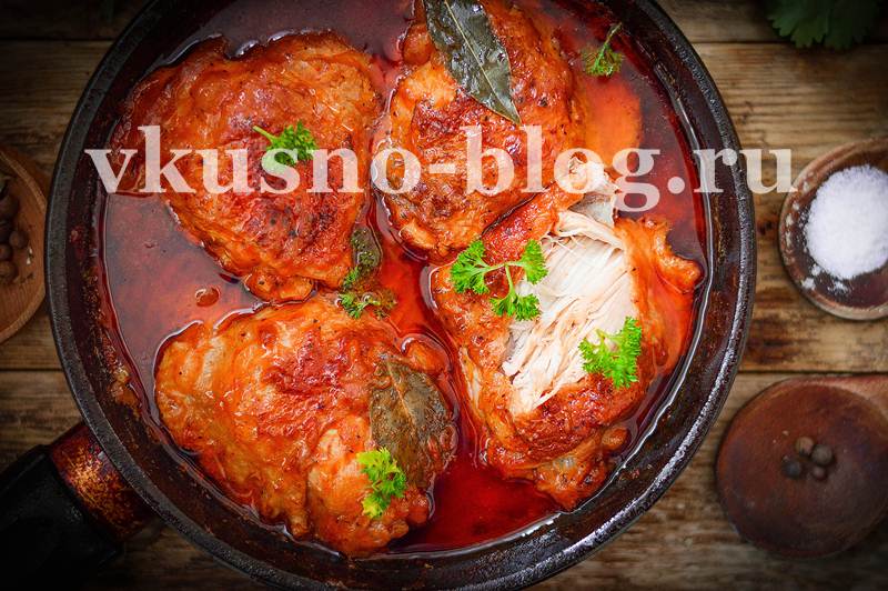 курица тушеная в томате на сковороде рецепт