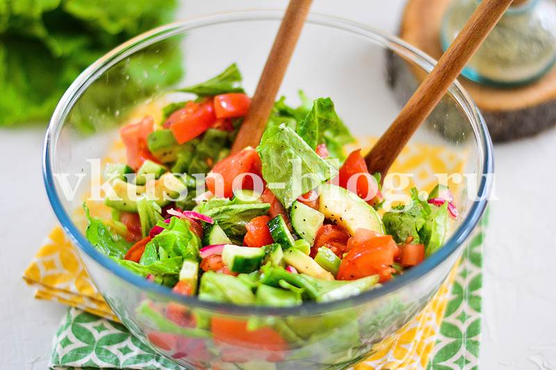 Овощной салат с авокадо рецепт